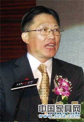 深圳家具協(xié)會(huì)秘書長(zhǎng) 侯克鵬 深圳家具協(xié)會(huì)秘書長(zhǎng) 侯克鵬