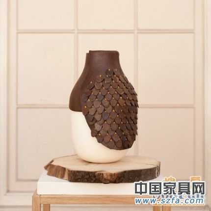 使用天然動(dòng)物、植物聚合物制作的Botanica系列器皿