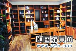 定制板式家具將是板式家具的一個重要補充。本報記者 尹亞飛 攝