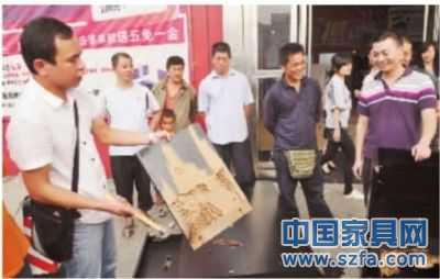 左右布藝沙發(fā)長(zhǎng)沙店實(shí)木茶幾竟是紙做？