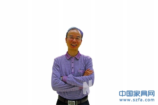 邱德厚一一回應(yīng)質(zhì)疑。