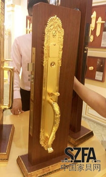 2015建博會(huì):奧珀銅質(zhì)家居指紋鎖填補(bǔ)市場空白