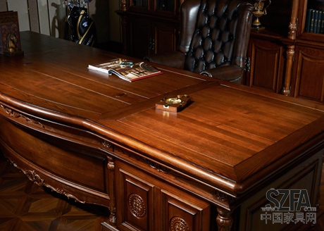 路易十四班臺(tái) 路易十四班臺(tái)