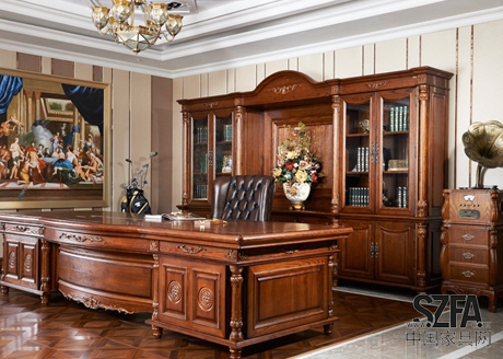 路易十四班臺(tái) 路易十四班臺(tái)