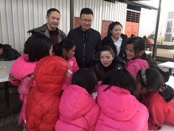  東成文宋&ldquo;暖冬&rdquo;愛心公益團為貧困家庭帶去溫暖與關(guān)愛