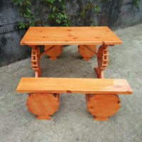 木屋燒烤餐桌椅供應(yīng)商，松木實(shí)木餐桌，長條桌子大臺