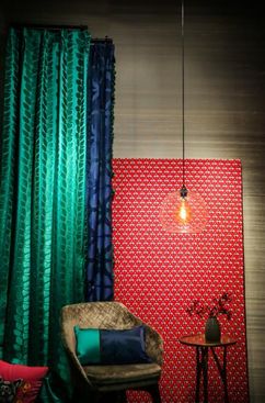 多題材、多品類、多異業(yè)賦能煥新下的百花齊放