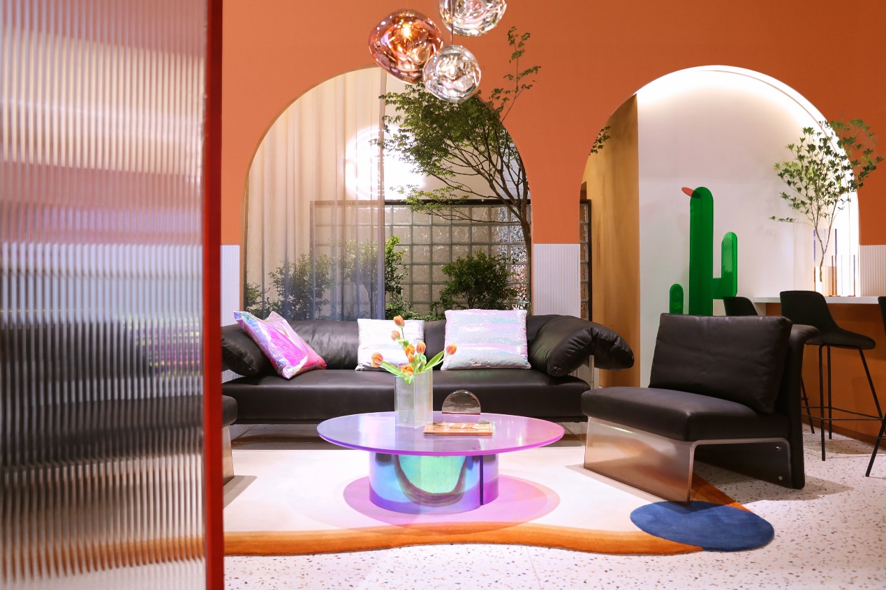 P:\06 品牌部\01 品牌戰(zhàn)略部\08-品牌公關(guān)\2021年\月度公關(guān)內(nèi)容\7月\稿件5 林氏木業(yè)首秀中國建博會，綜合新業(yè)態(tài)熱浪來襲\配圖\bba7d434466276e9898488825da43946_.jpg